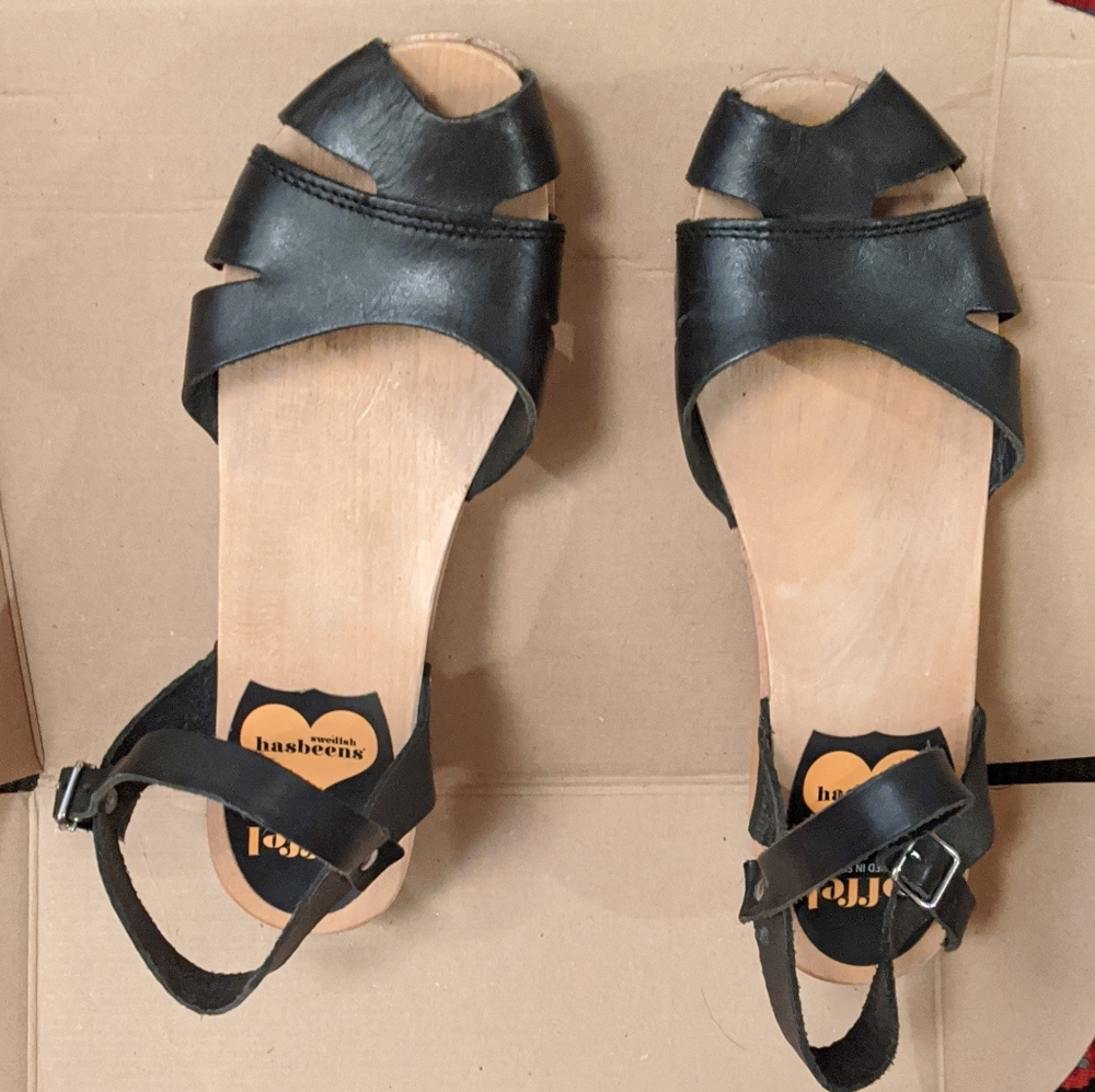 Swedish Hasbeens low sandal
